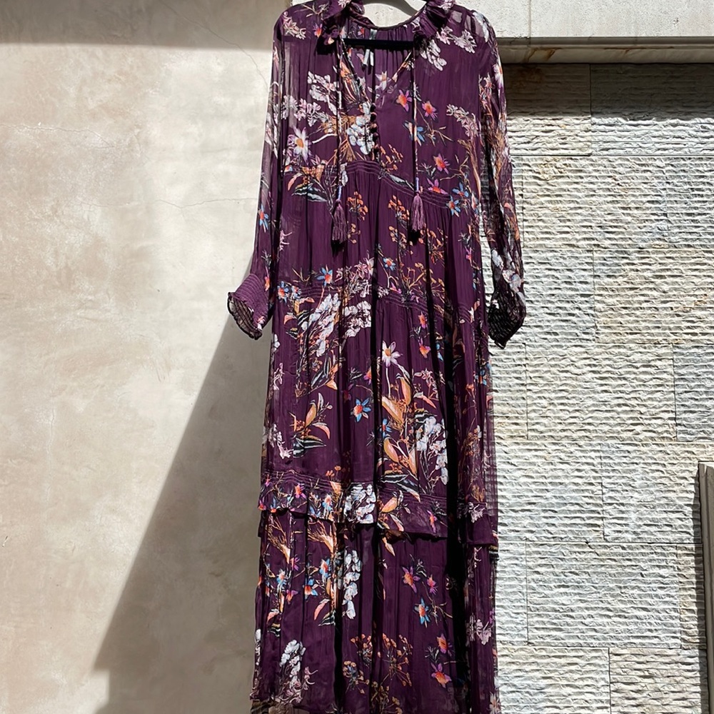 Beautiful dress, worn one time